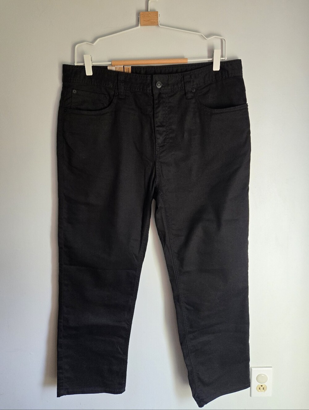 New PRANA Men's Slim Straight Jeans in Black